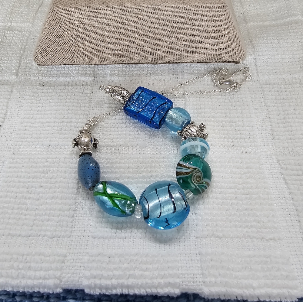 Silver and Blue Beaded Ocean Theme Blown Glass Vintage Necklace SAQ - Picture 10 of 14